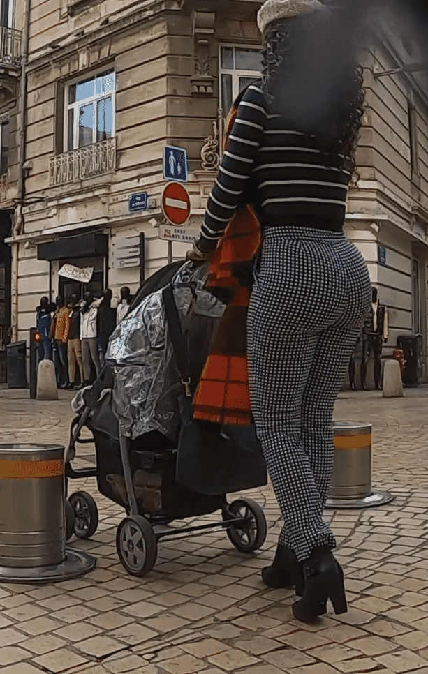 LJ-006 Fantastic Ebony Milf